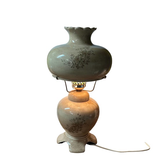 Antique GWTW Hurricane Parlor Lamp 24" MidCentury Nite Lite Gone W The Wind - Picture 1 of 12